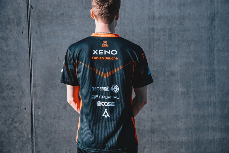 Classic REH Gaming Merch Jersey Wallpaper