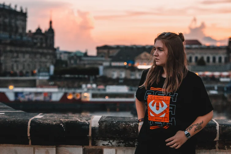 Classic REH Gaming Merch T-Shirt Wallpaper